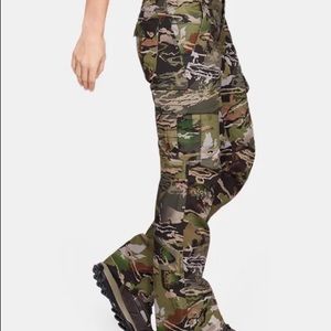 Women's UA Storm Tactical Patrol Pant Size 2. NWT
